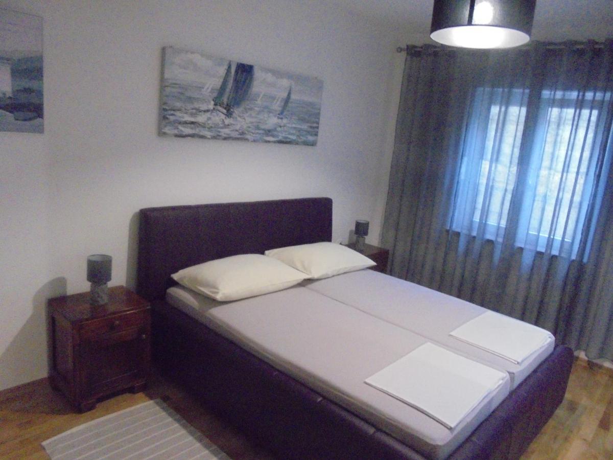 Apartment Maestral セニ エクステリア 写真
